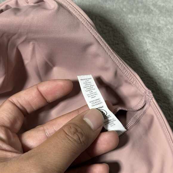 ATHLETA Yin Bra in Pink Size 38B/C Yoga Running Athletic Gym Workout Training - Picture 4 of 6